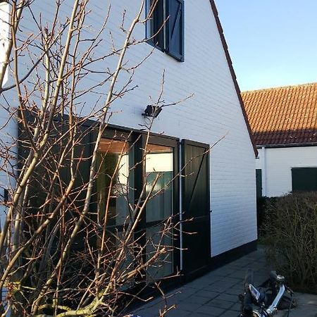 ミデルケルケ Vakantiehuisje Loraヴィラ エクステリア 写真