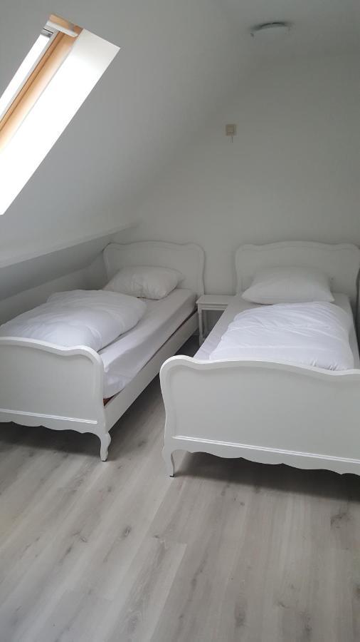 ミデルケルケ Vakantiehuisje Loraヴィラ エクステリア 写真