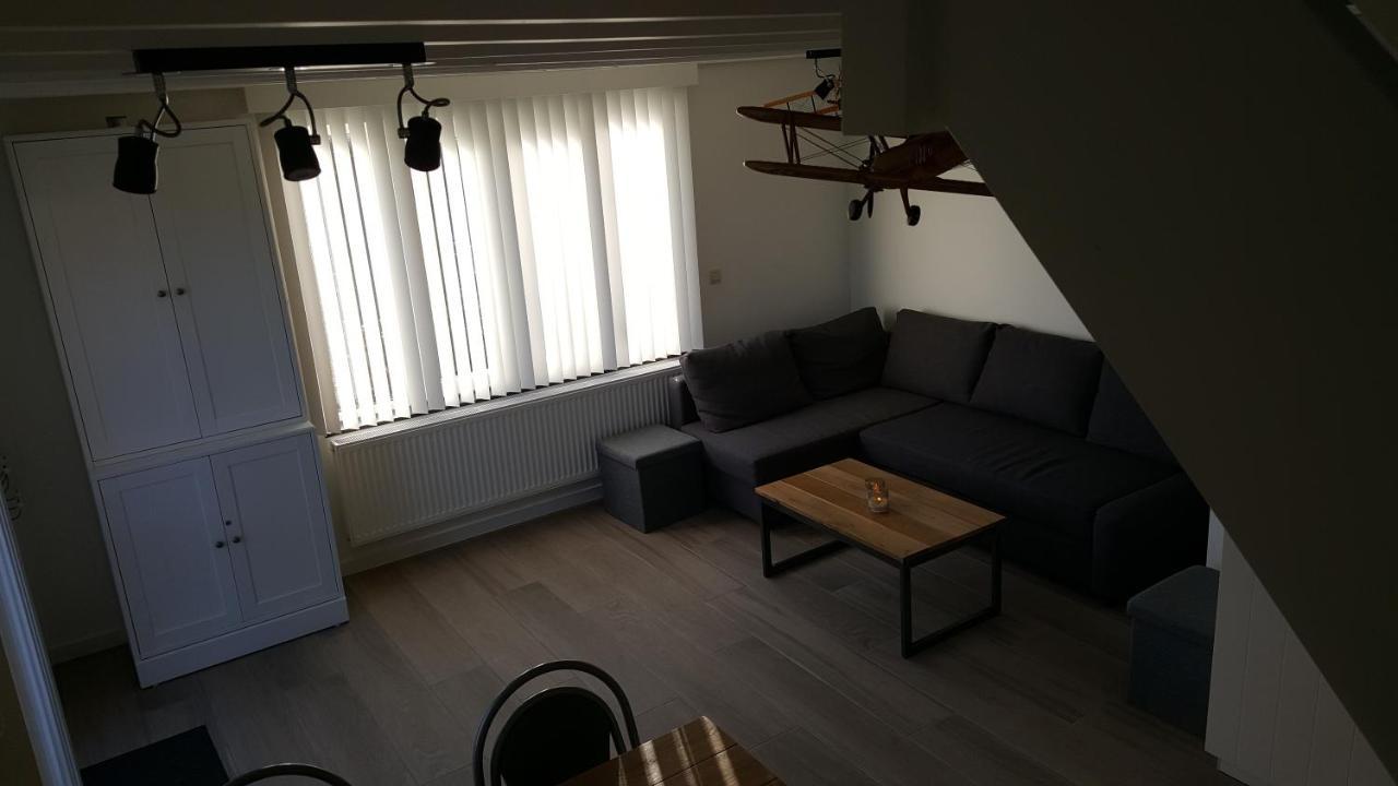 ミデルケルケ Vakantiehuisje Loraヴィラ エクステリア 写真